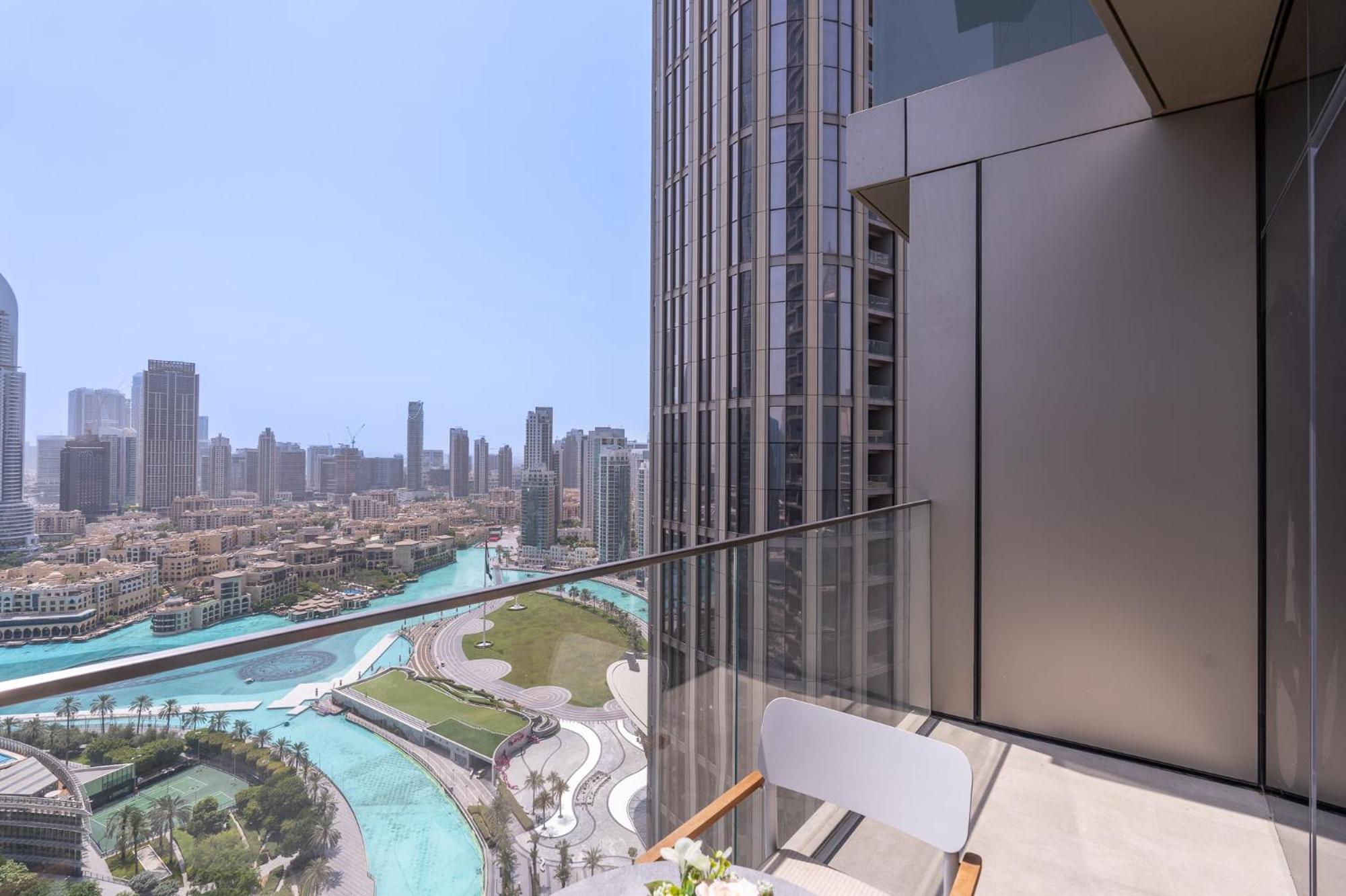 Apartment Address Residences Opera - Burj Khalifa Views 1, 2, & 3-bedroom 1 Minute Walk To Burj Khalifa, Mall, Fountain By Heaven Crest Dubai