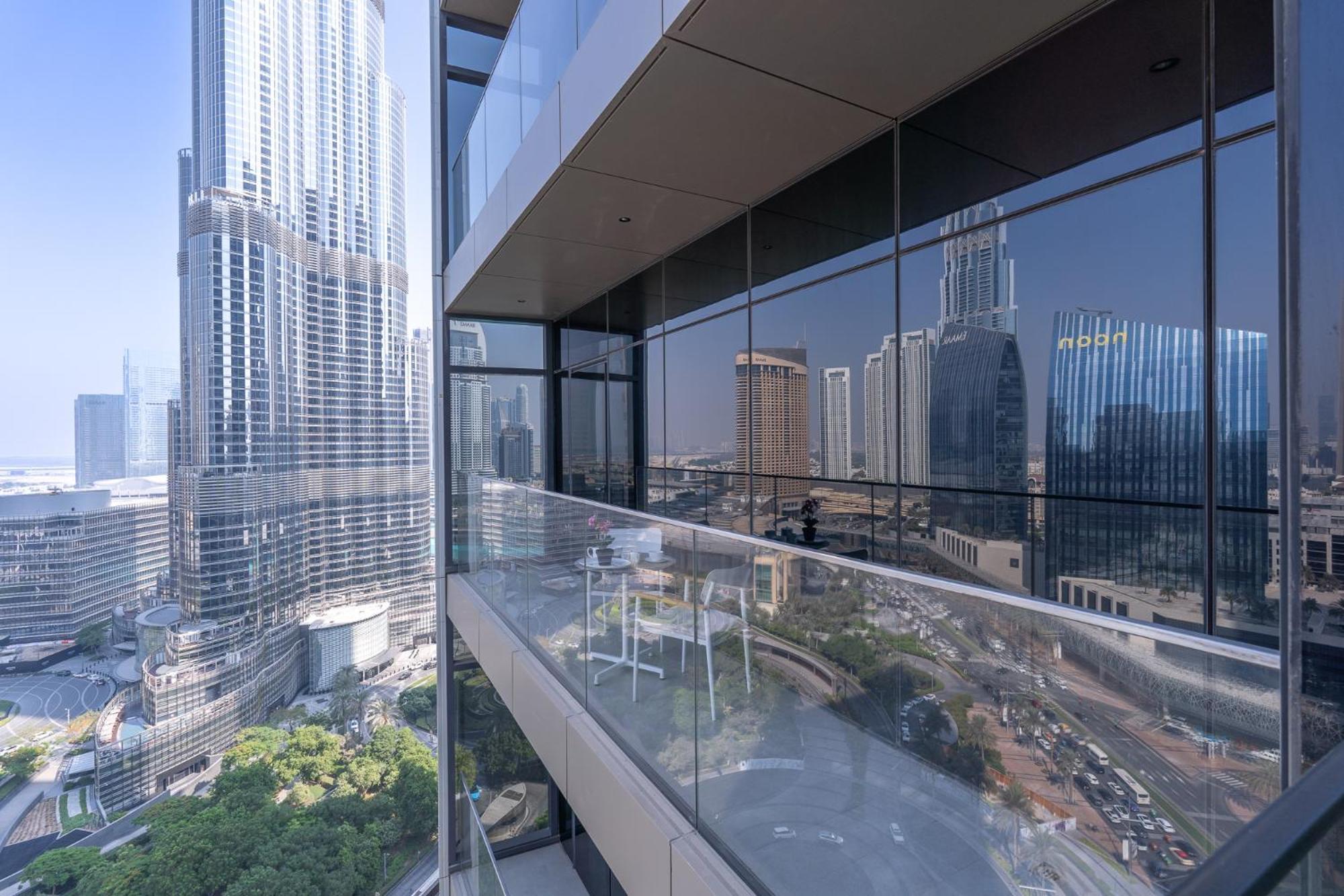 Address Residences Opera - Burj Khalifa Views 1, 2, & 3-bedroom 1 Minute Walk To Burj Khalifa, Mall, Fountain By Heaven Crest Dubai